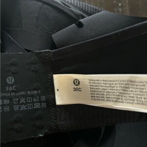 Lululemon sports bra